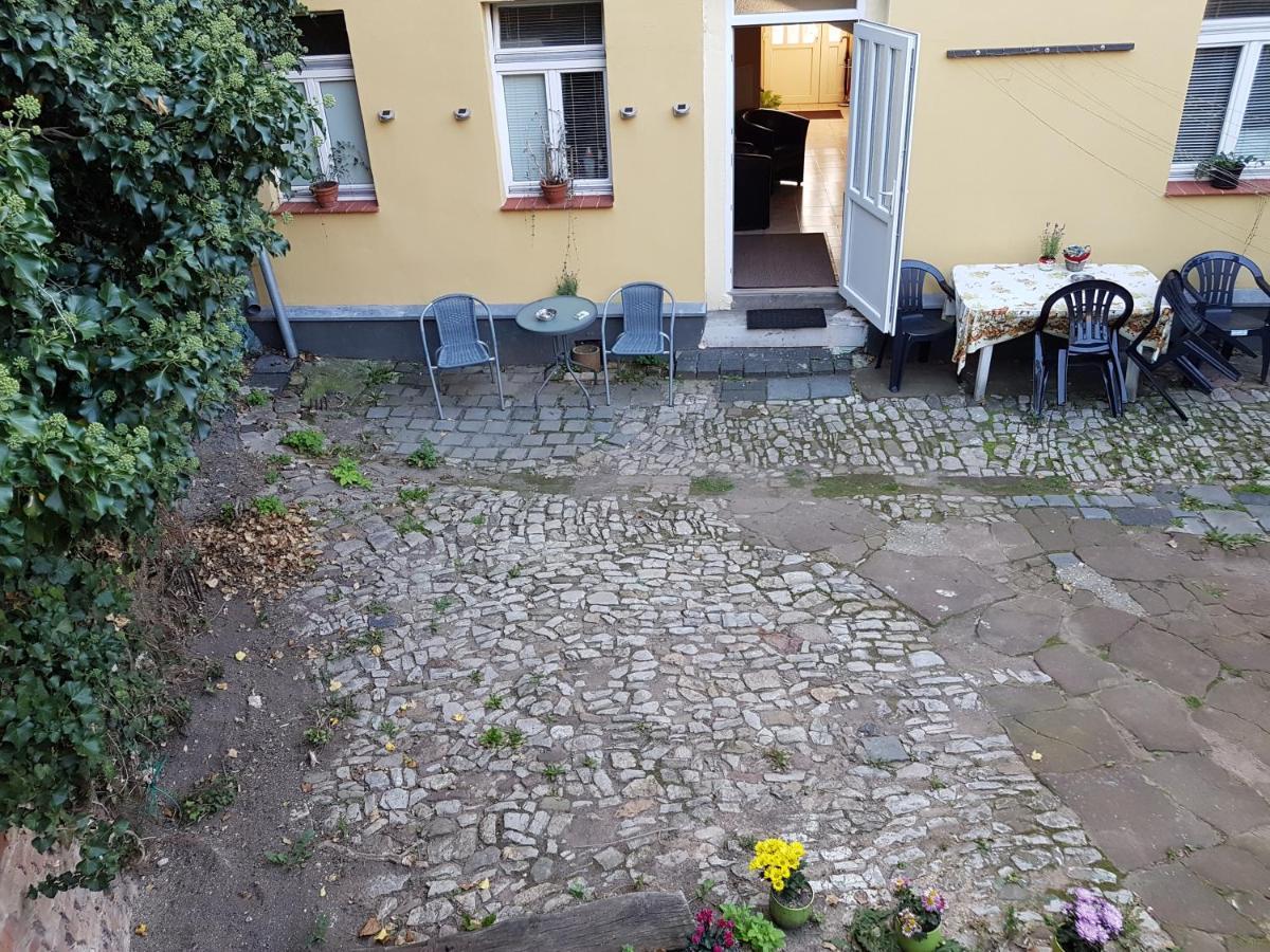 Pension Stella Lutherstadt Eisleben Exterior foto